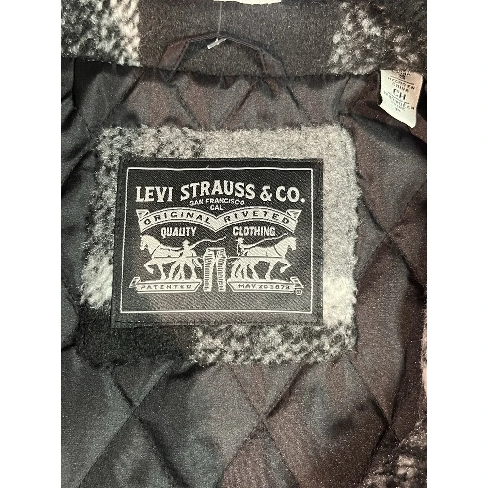 NWT Levis Men's‎ Plaid Heavy Quilt Lined Jacket Size Small Shacket Msrp $250 - Picture 5 of 10